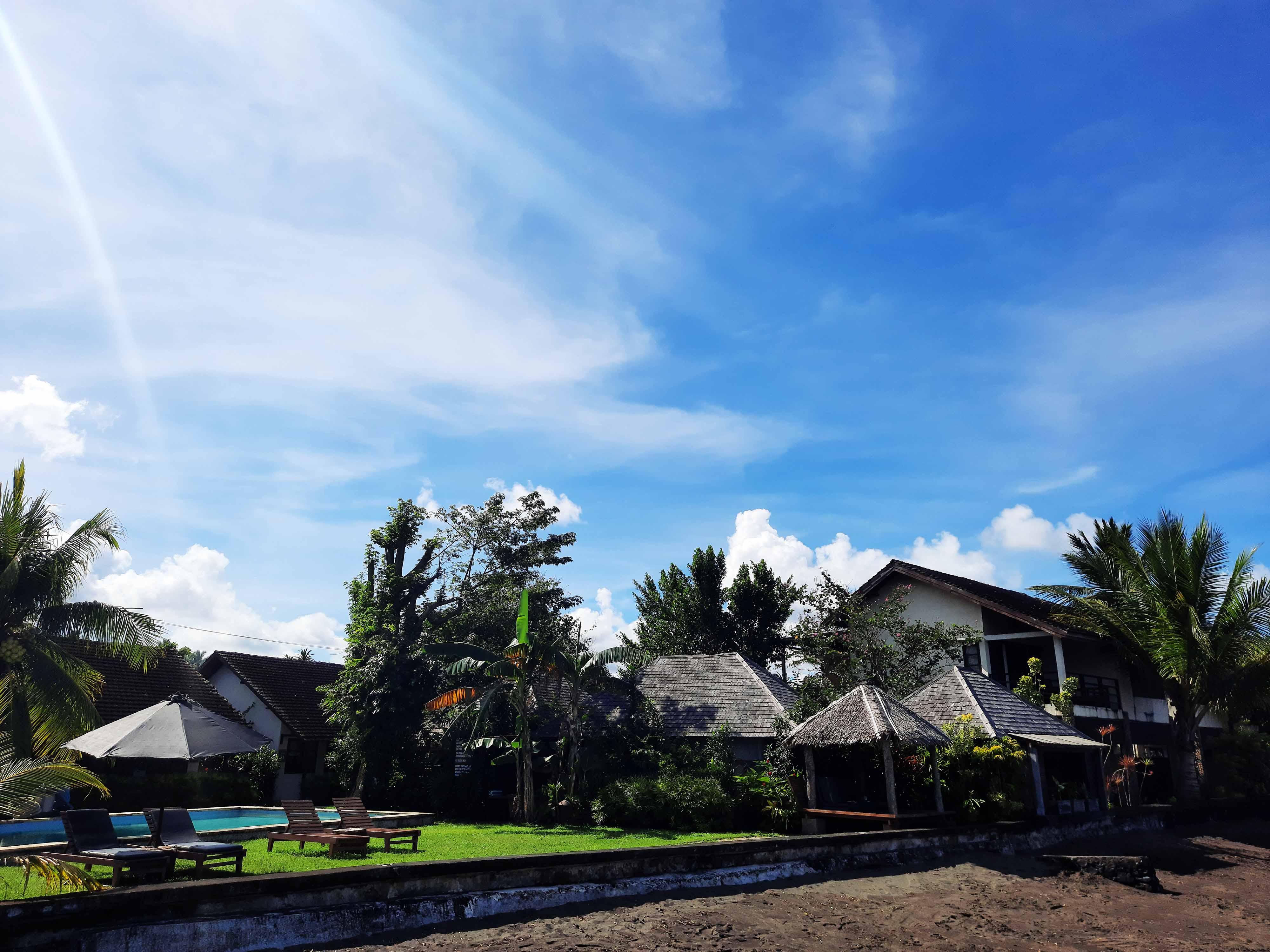Cocotinos Manado Hotel Exterior photo
